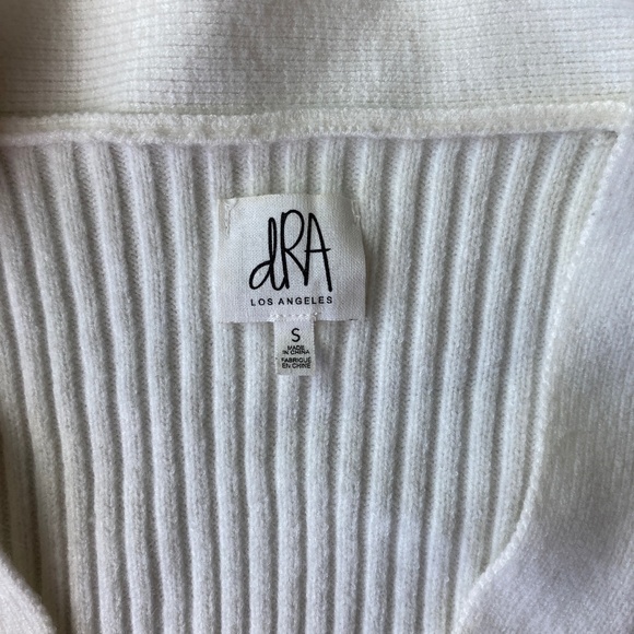 NWOT DRA Keiko Button Down Textured Ribbed Knit Cardigan in White - Picture 3 of 5